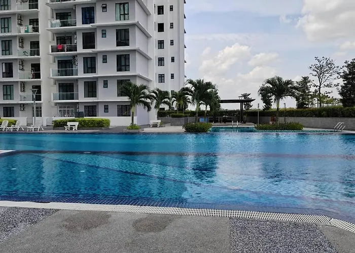 Pb1406 Two Bedroom Beside Paradigm Mall
