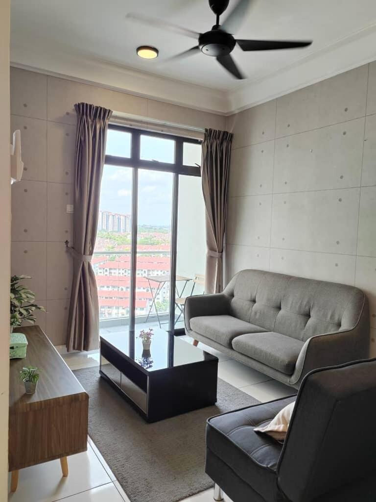 Pb1406 Two Bedroom Beside Paradigm Mall Johor Bahru